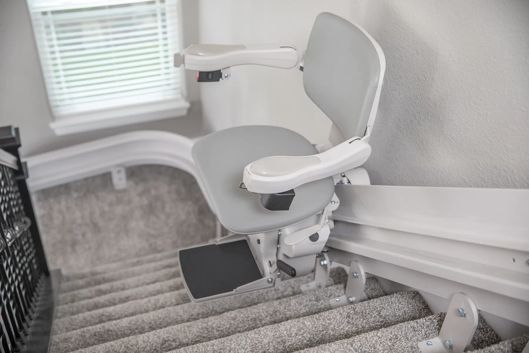 Bruno Elite Curve indoor stairlift