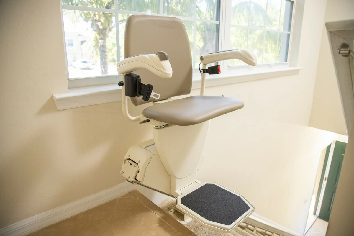 Harmar SL 600 stairlift